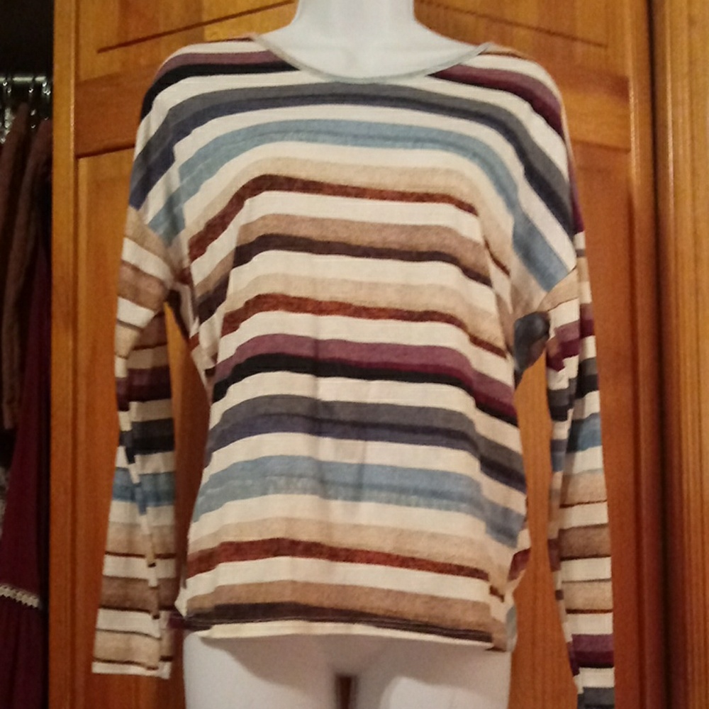 ❌Open back striped blouse❌